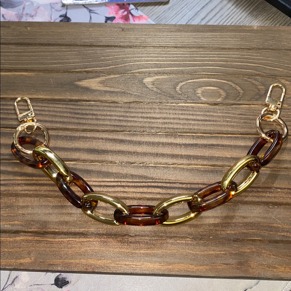 NWT Gold and Leopard Textured Women’s Bag Chain